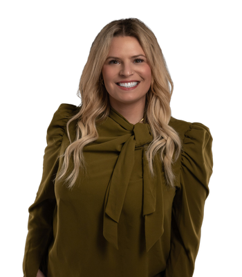 Portrait of Alexis Hanczaryk, Real Estate Agent.