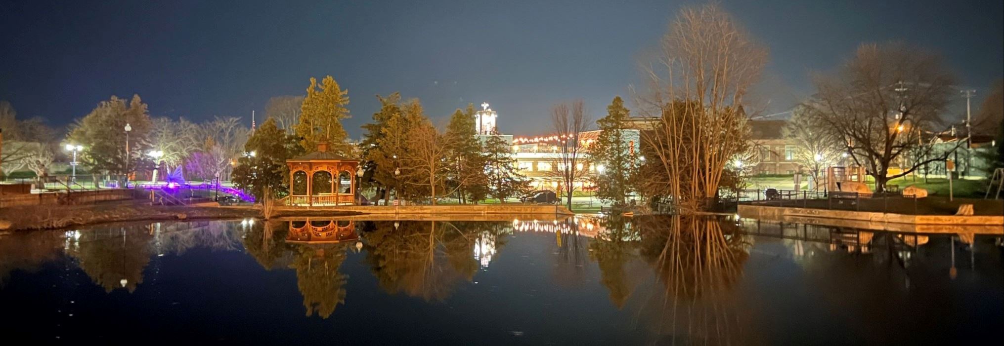 Downtown Fenton Michigan Millpond at night